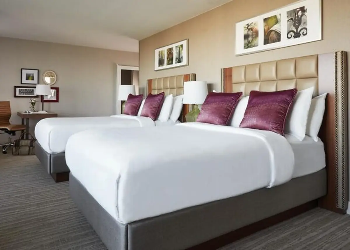 Double-queen guest room at Lansdowne Resort